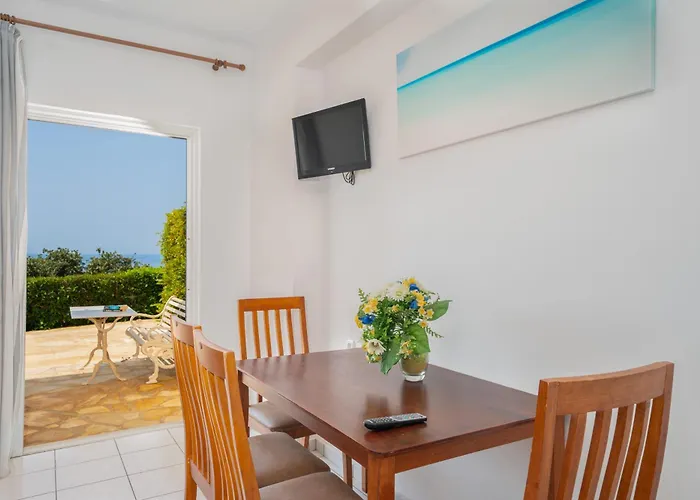 Appartement Agnanti *