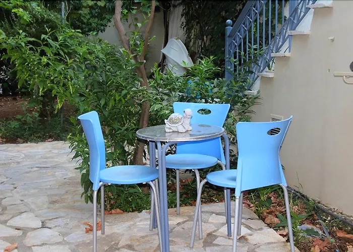 Agnanti Λουρδάτα