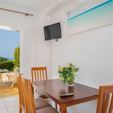 Appartement Agnanti *