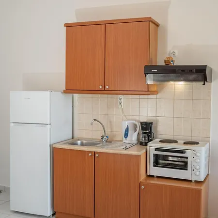 Agnanti Appartement *