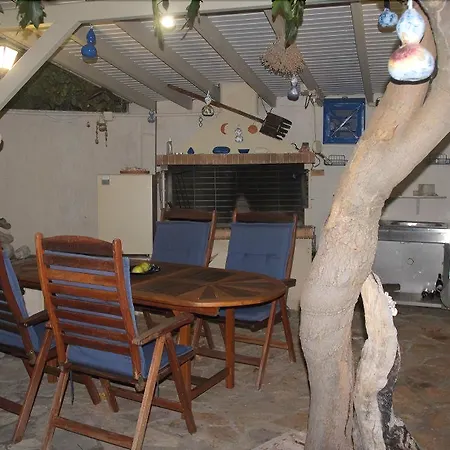 아파트 Agnanti
